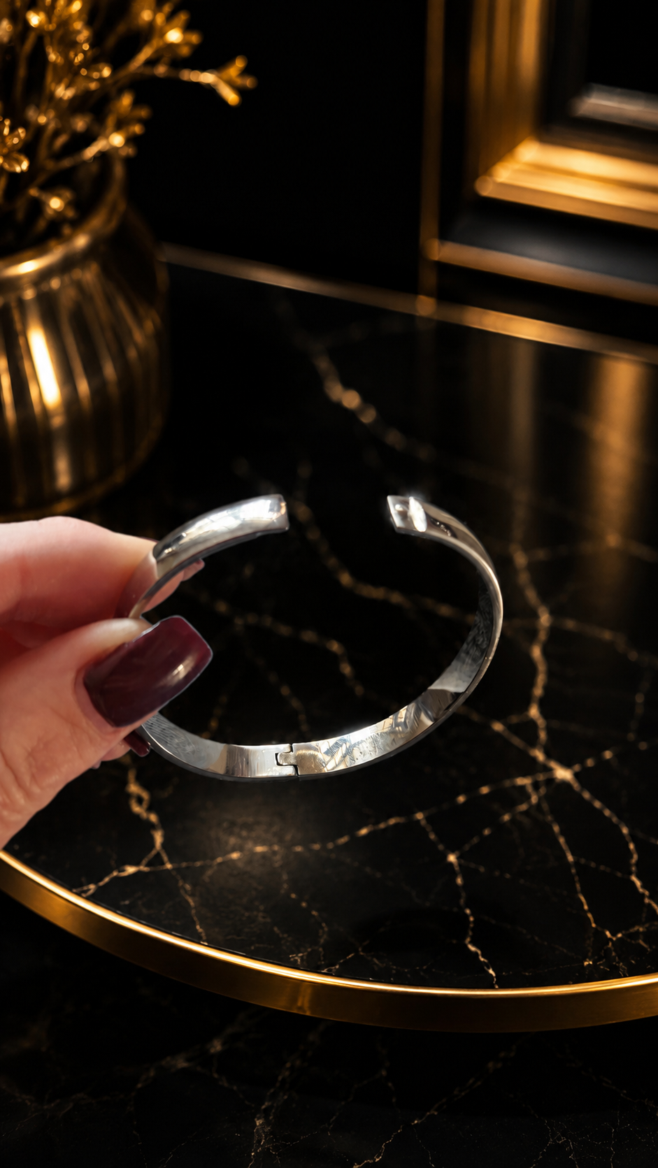 8mm Oval Clasp Bangle