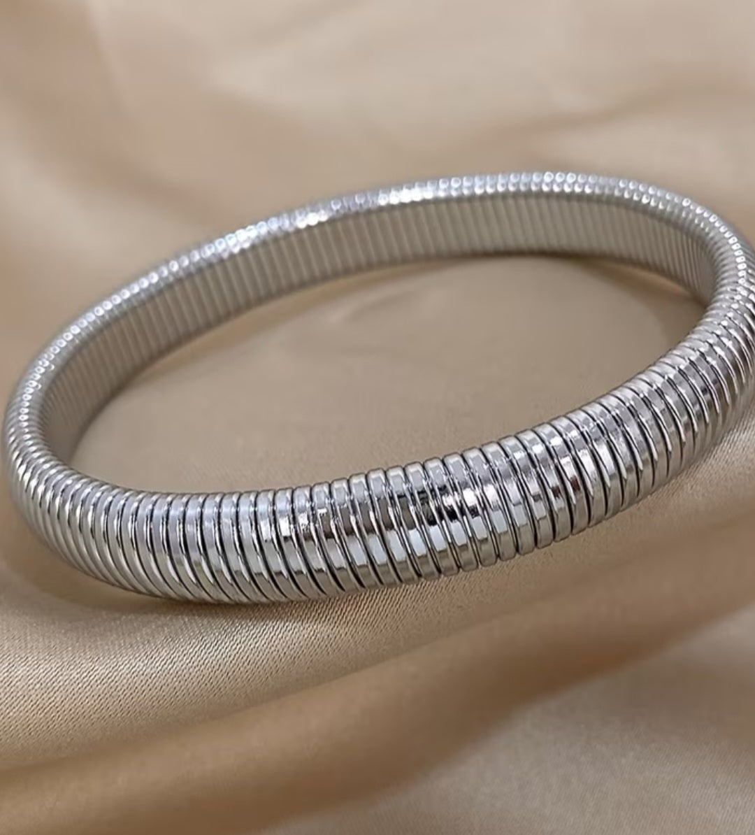 Metallic Textured Stretch Bangle
