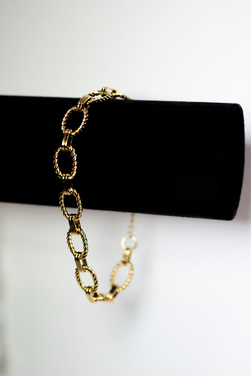 Oval Twisted Wire Bracelet