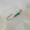 925 Sterling Silver Ring Inlaid with Synthetic Green Gemstone - Rings