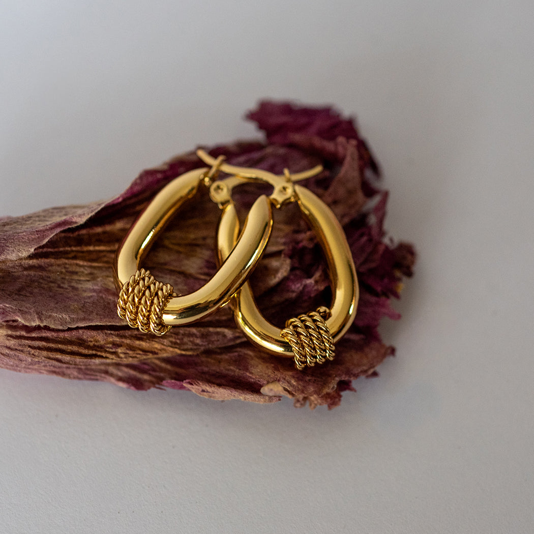 Oval Rope Detail Hoop Earring