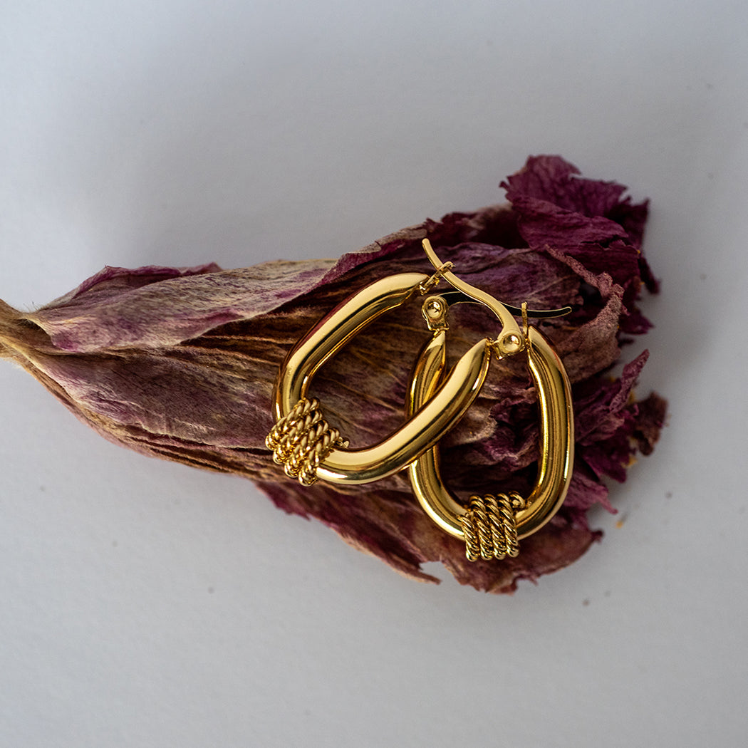 Oval Rope Detail Hoop Earring