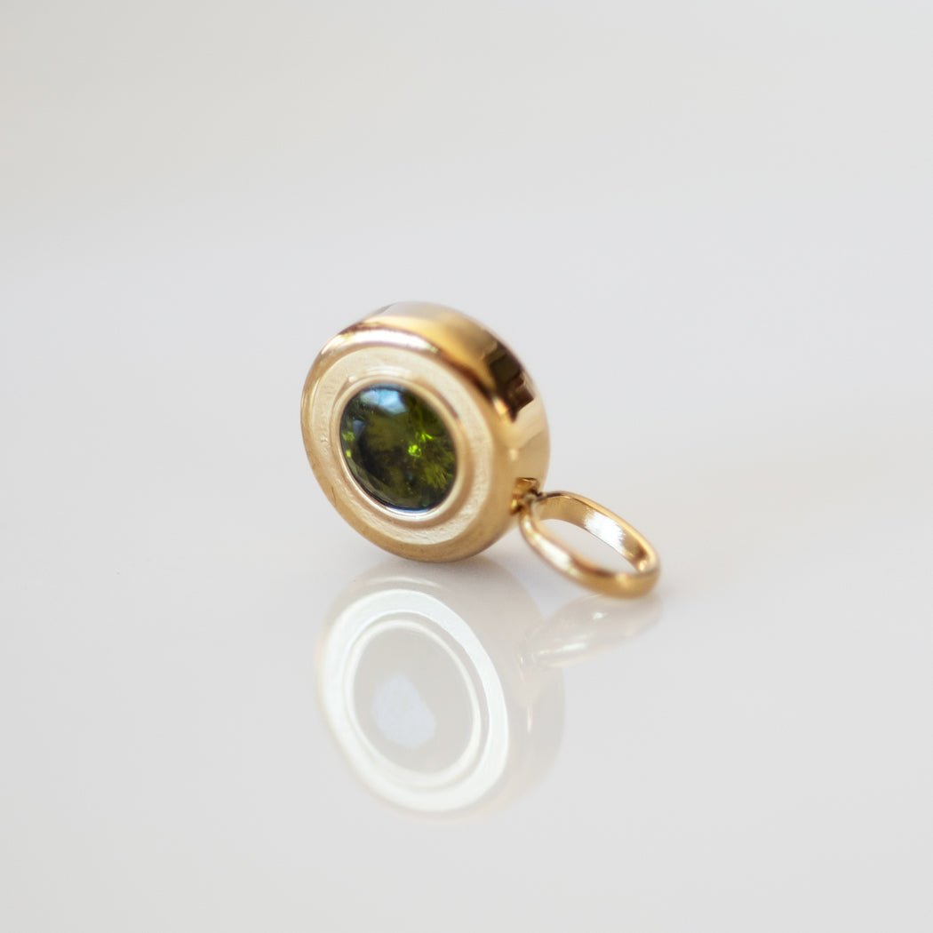 August Boho Birthstone Charm - Peridot