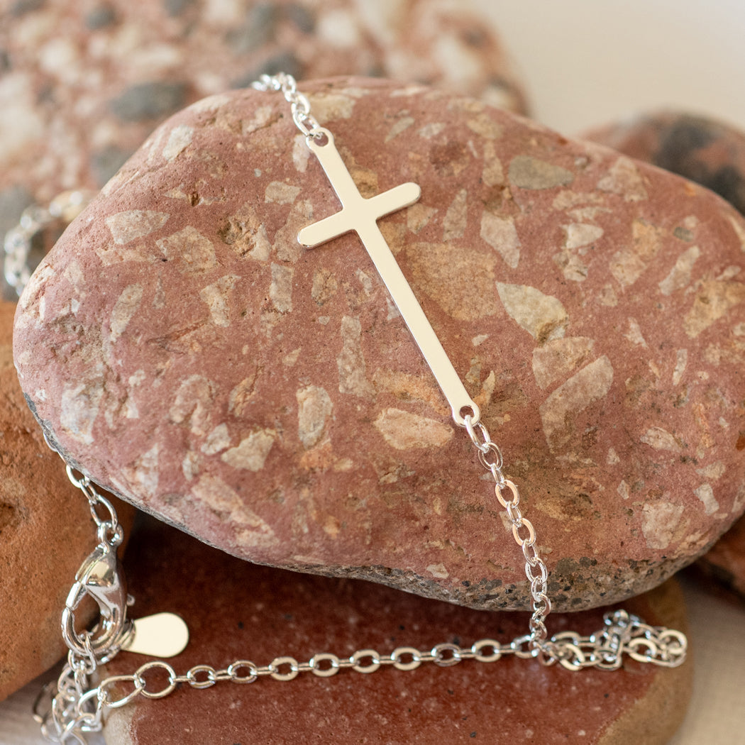 Delicate Cross Bracelet 316L Stainless Steel - Bracelet