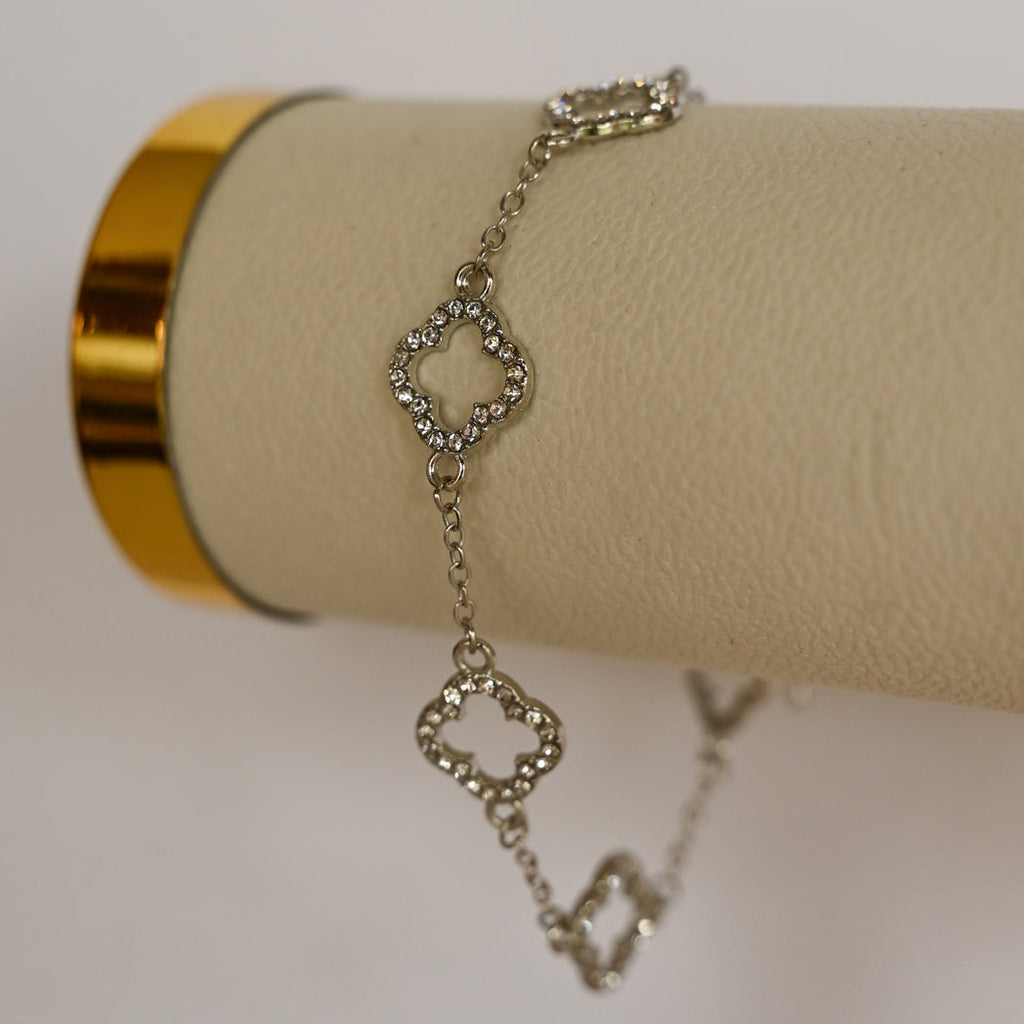 Elegant Hollow Four Leaf Clover Bracelet, 316L Stainless Steel - Bracelet