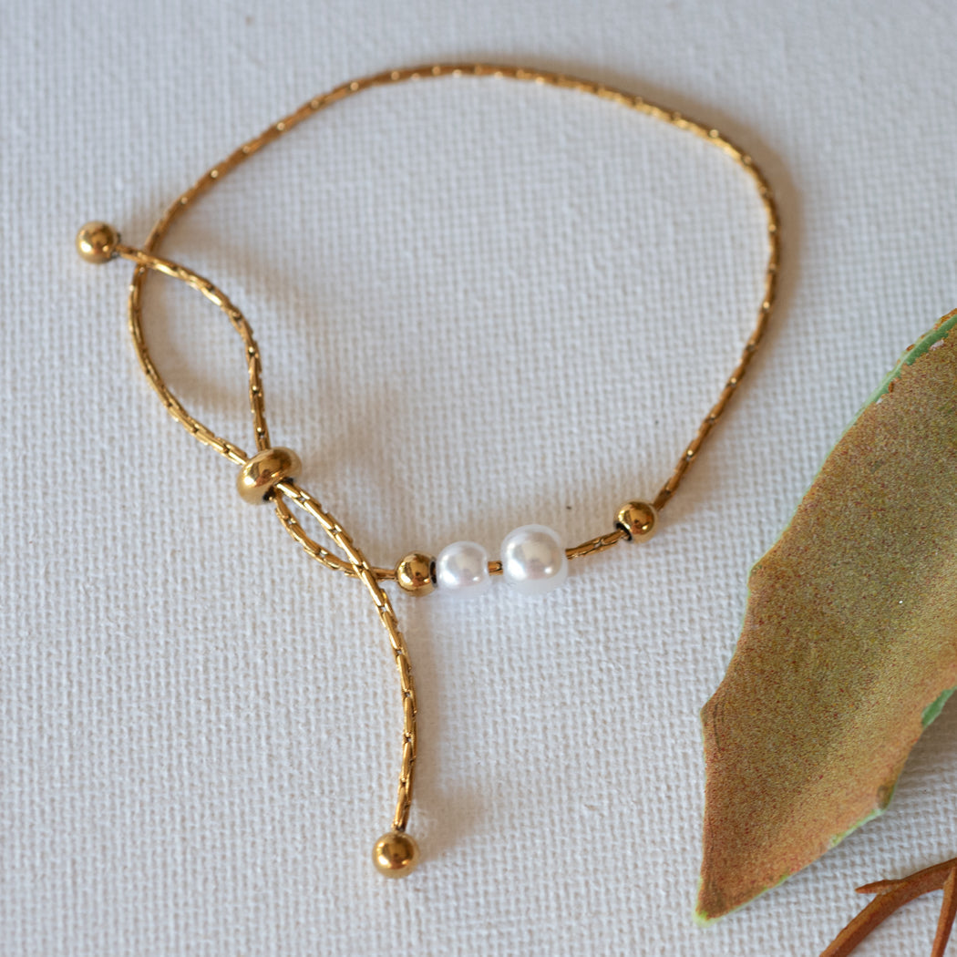 Faux Pearl Adjustable Detailed Bracelet - Bracelet