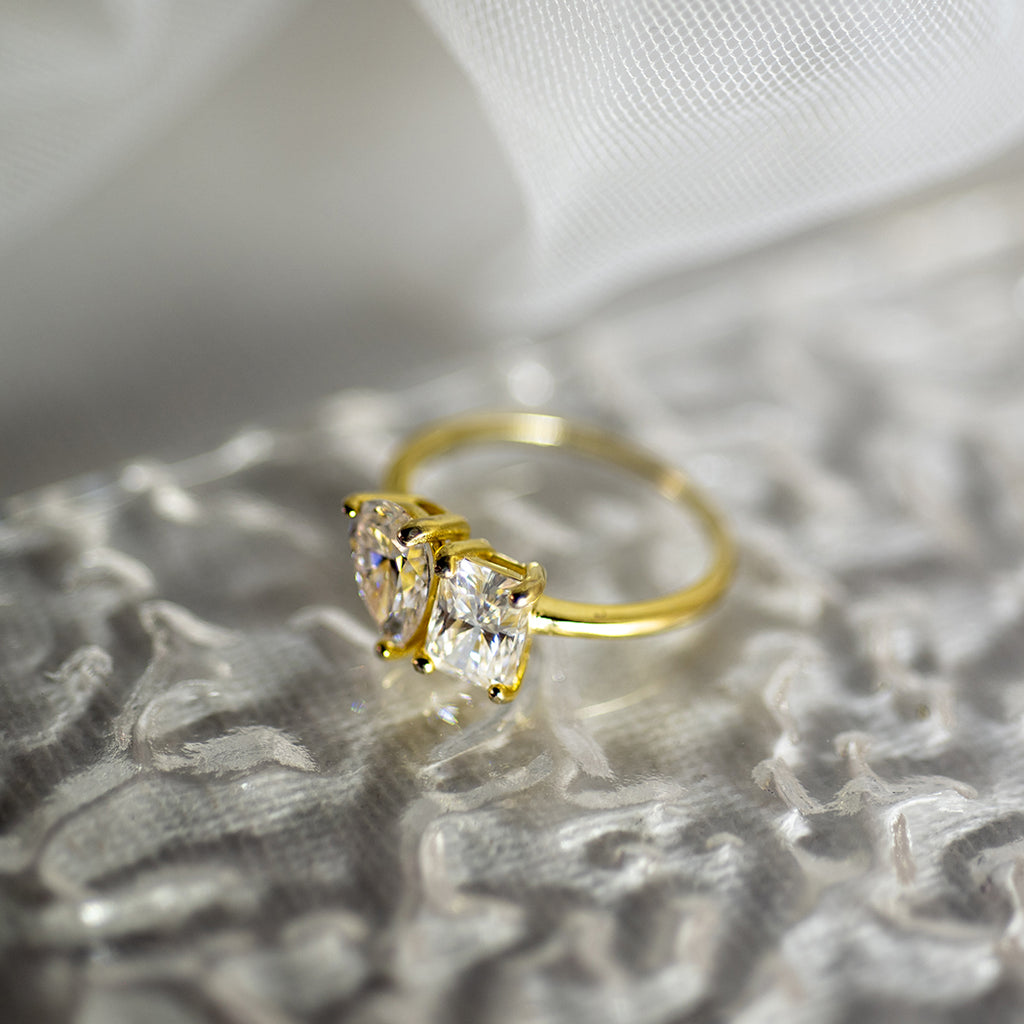 925 Sterling Silver 2 Carat Moissanite Toi Et Moi Ring