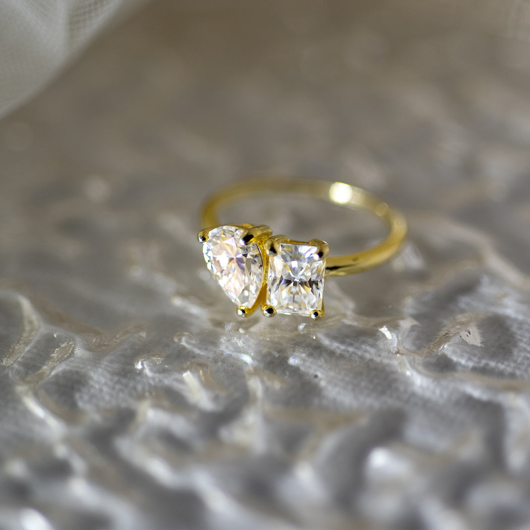 925 Sterling Silver 2 Carat Moissanite Toi Et Moi Ring