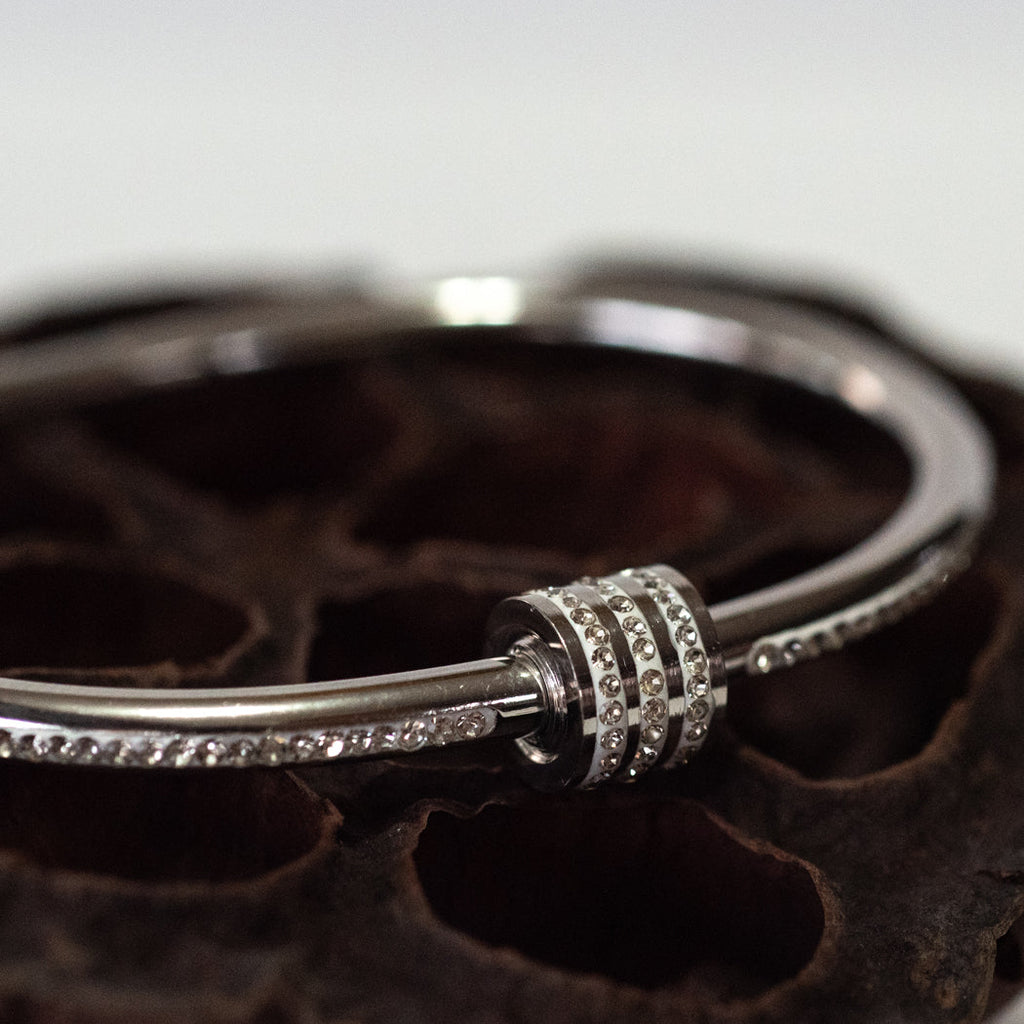 Pillar Shape Bracelet with Zirconia Clasp 316 Stainless Steel - Bracelet