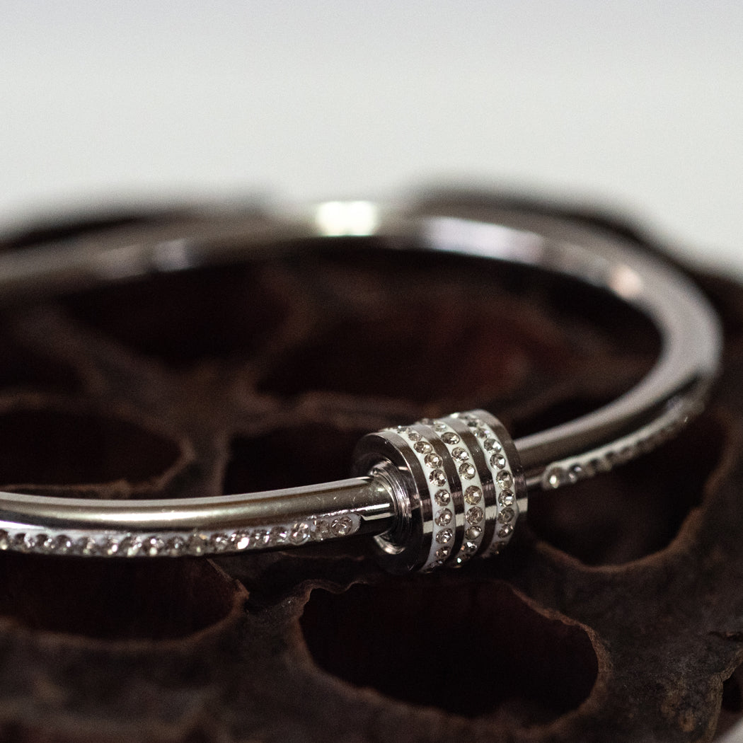 Pillar Shape Bracelet with Zirconia Clasp 316 Stainless Steel - Bracelet