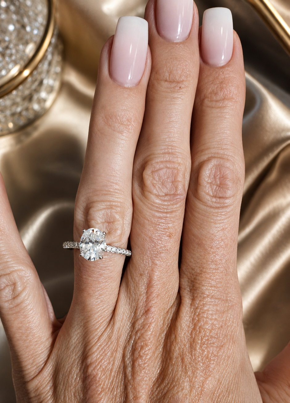 925 Sterling Silver Oval Moissanite 4-Claw Ring