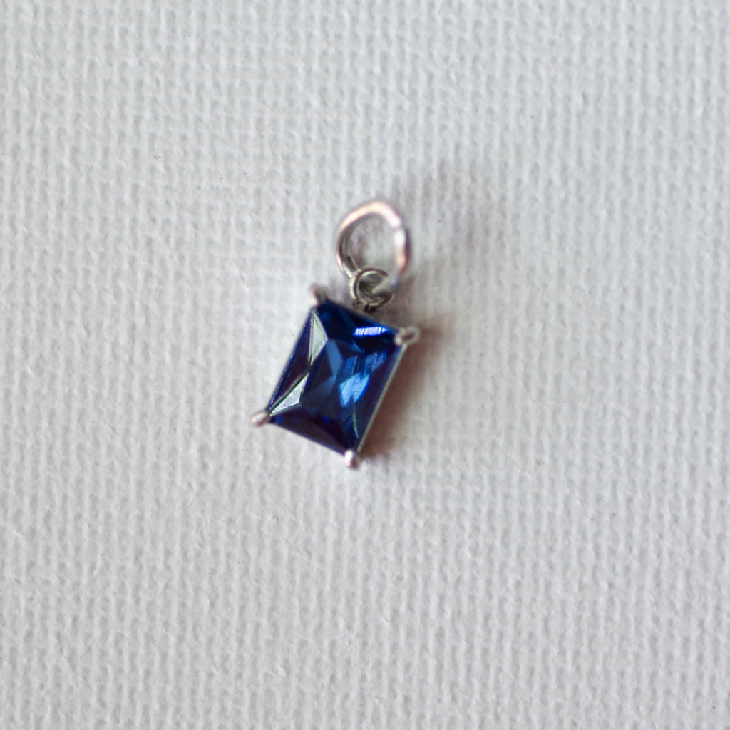 Trendy Exquisite Colourful 4 Claw Square Zirconia Pendant - Charm